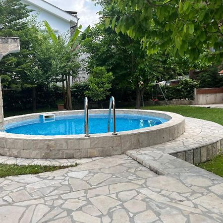 Apartments Apple Cat Montenegro Ko บิเยลา ภายนอก รูปภาพ