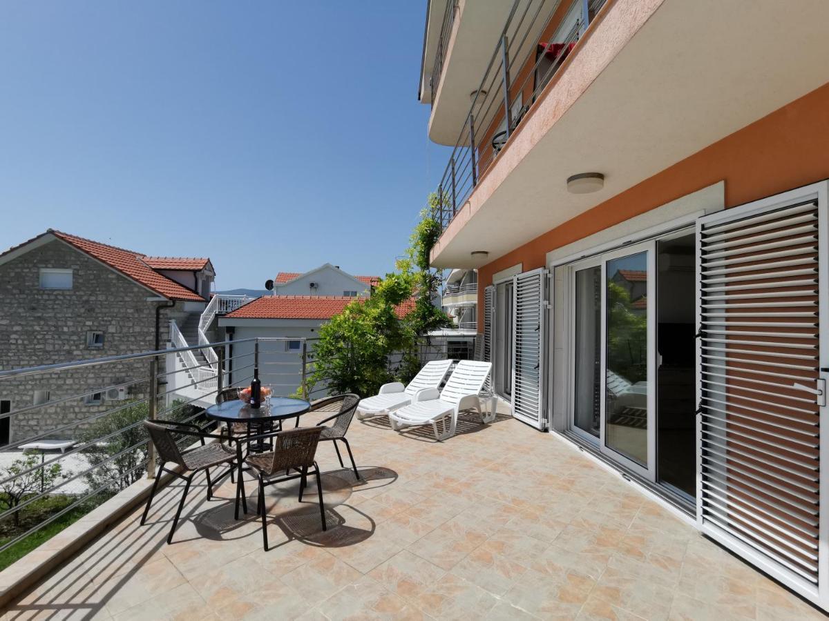 Apartments Apple Cat Montenegro Ko บิเยลา ภายนอก รูปภาพ