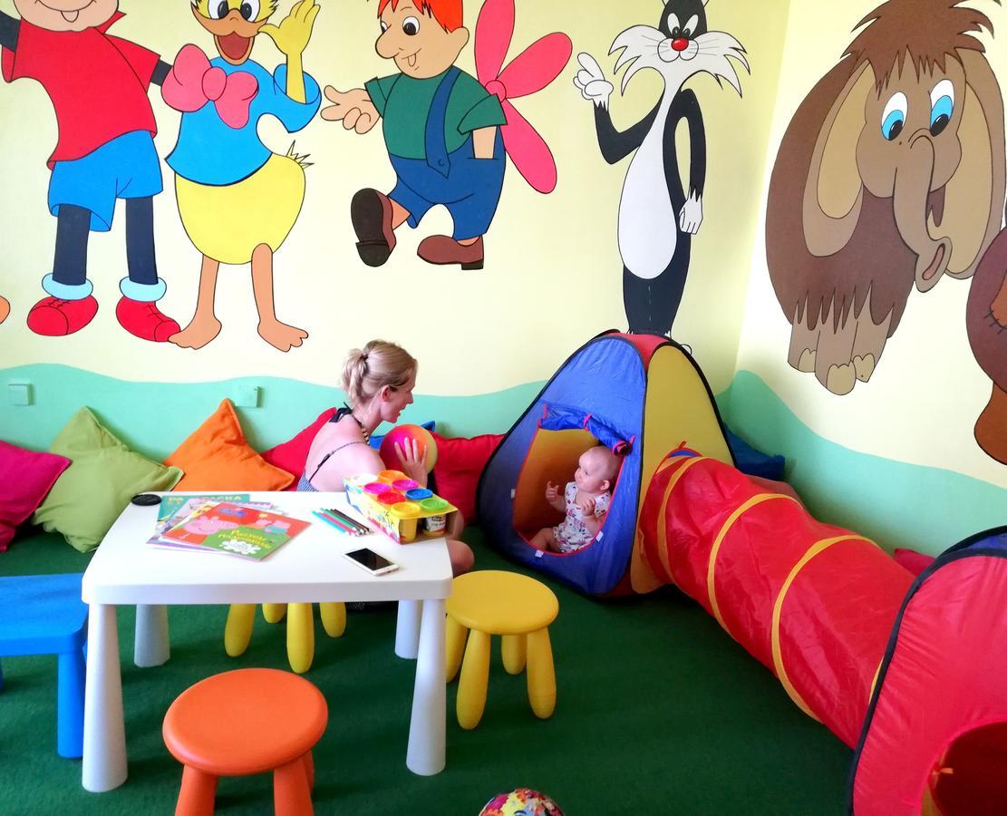 Apartments Apple Cat Montenegro Ko บิเยลา ภายนอก รูปภาพ