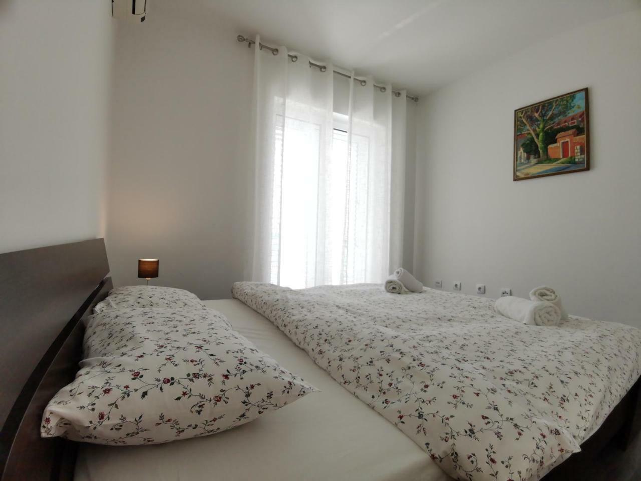 Apartments Apple Cat Montenegro Ko บิเยลา ภายนอก รูปภาพ